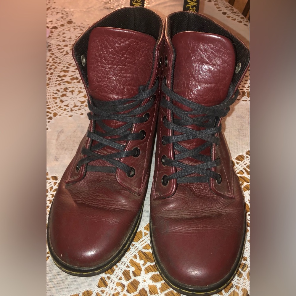 Dr Martens Leather Air Wair Burgundy Boots Size 6